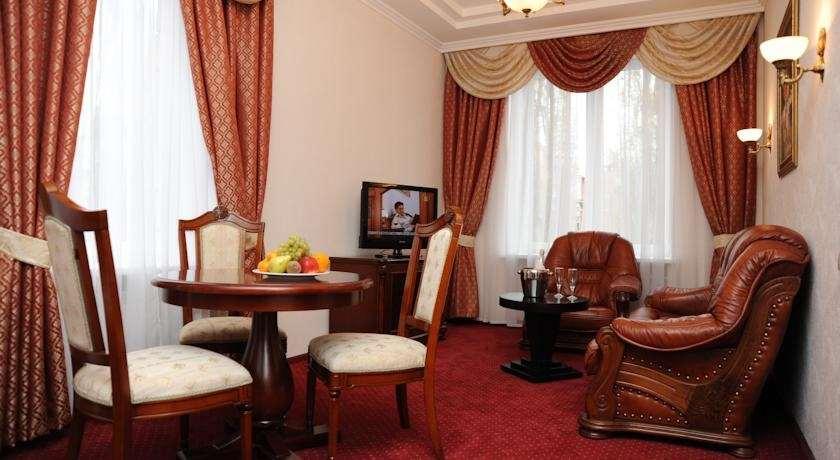 Ukraine Hotel Kyiv Room photo